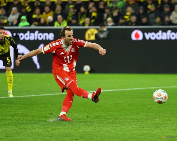 Kane double, Kimmich strike give leaders Bayern 3-2 comeback win at Dortmund