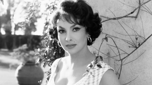 曾被誉为全世界最美的女人　意大利女星Gina Lollobrigida逝世