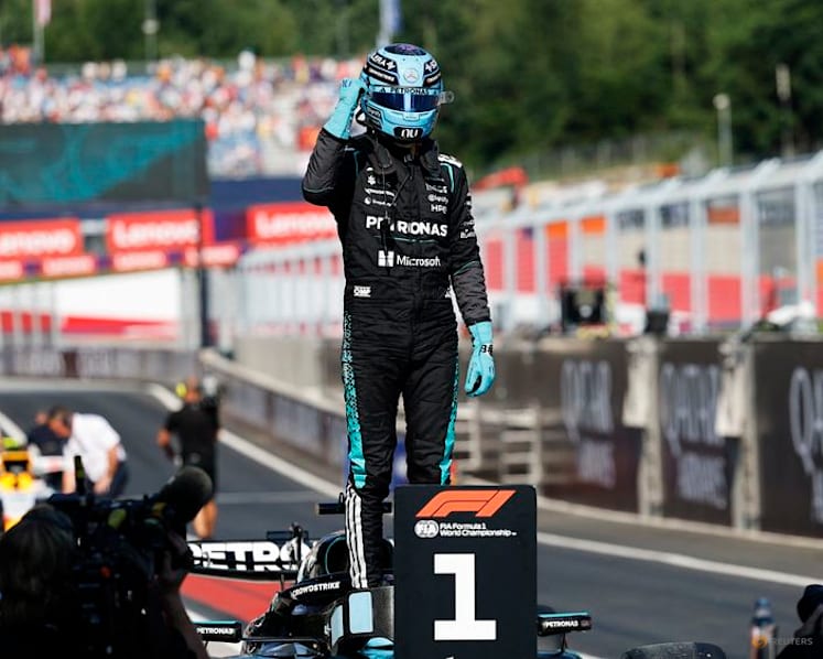 Russell takes pole in chaotic Austrian GP qualifying