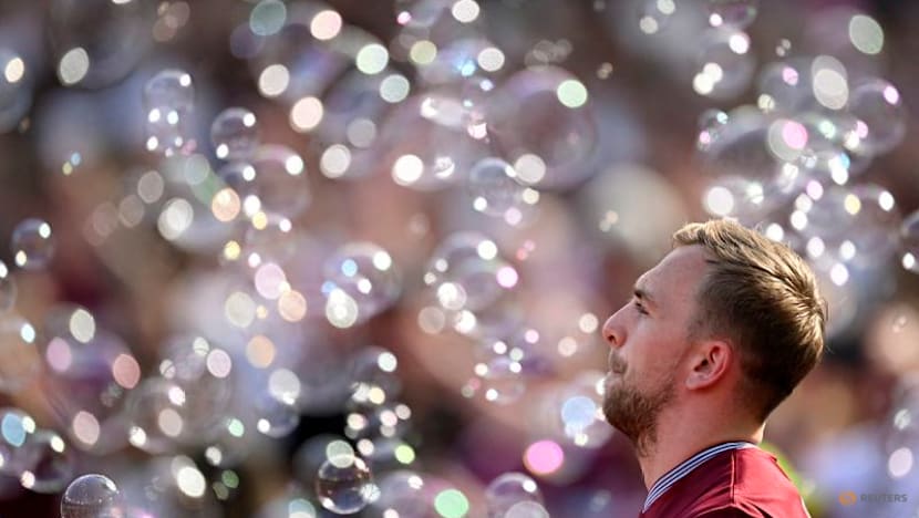 Bowen confirms stay at West Ham despite Premier League relegation