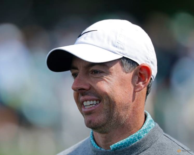 Defending champion McIlroy shares first-round Masters lead with Burns