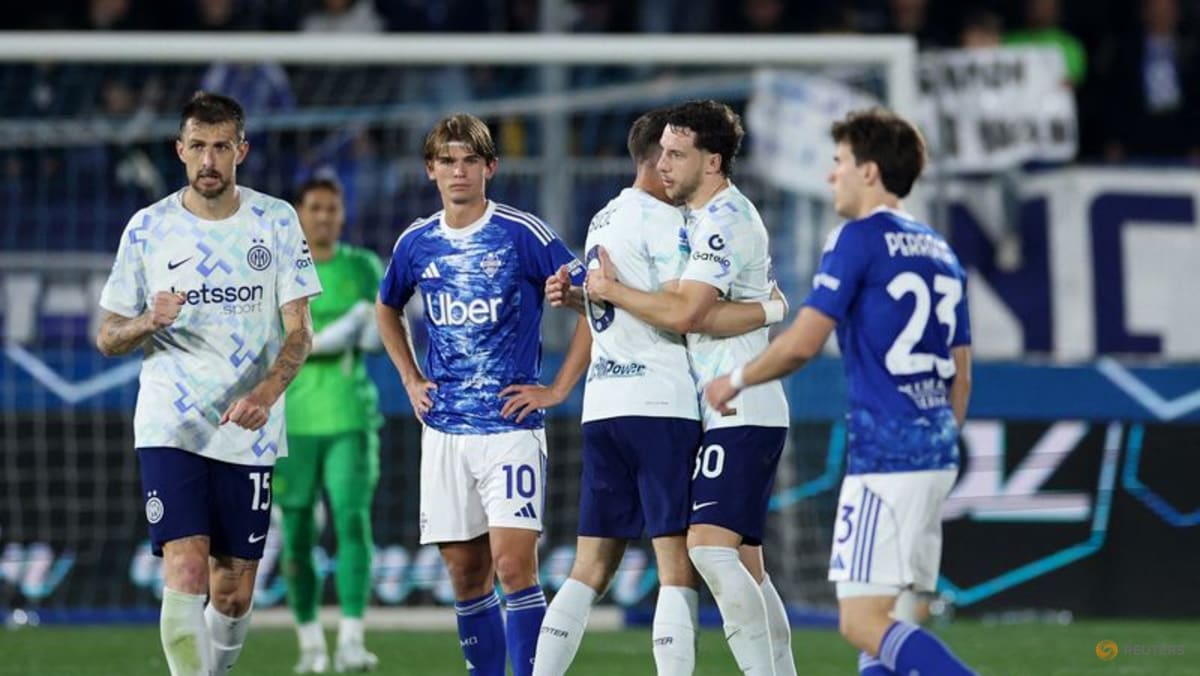 Inter extend Serie A lead after fighting back from two goals down to beat Como