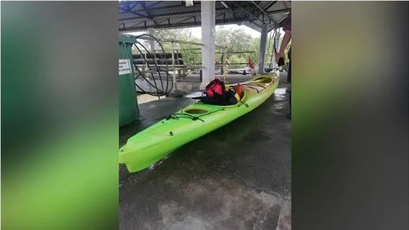 Kayak milik 2 warga S'pura yang hilang ditemui pada hari ke-5 pencarian Kayak milik 2 warga S'pura yang hilang ditemui pada hari ke-5 pencarian