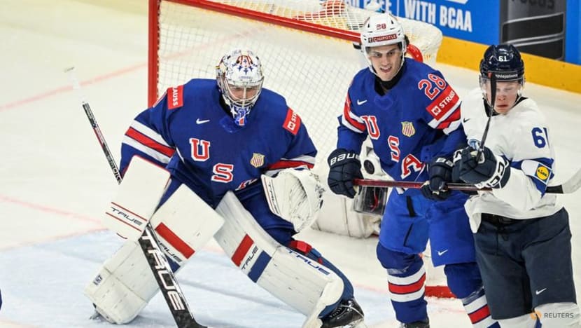 Ice hockey-Versatility key as US chase elusive world gold