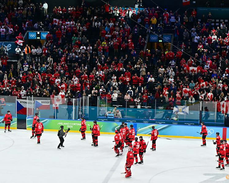Ice hockey-Canada survive OT thriller with Czechs to reach men's semis