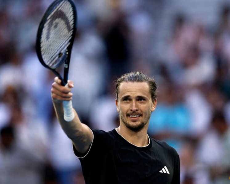 Zverev crushes Cerundolo to reach Australian Open quarter-finals