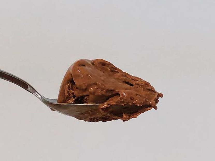 Ooh x Tom&rsquo;s Palette Mala Chocolate Ice Cream Taste Test: Nice Or Not?