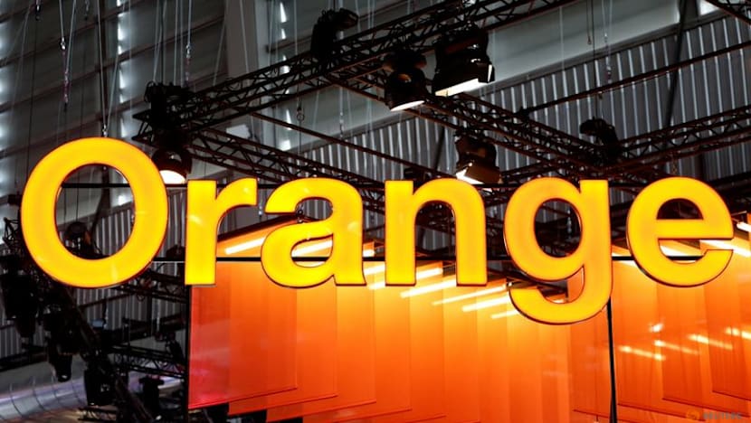 Orange says network incident disrupts mobile services across France
