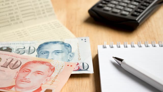 我国去年实际薪金增长0.4% 与前年相同