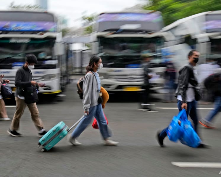 After a 2-year ban, Indonesia’s mudik mass migration is in full swing again