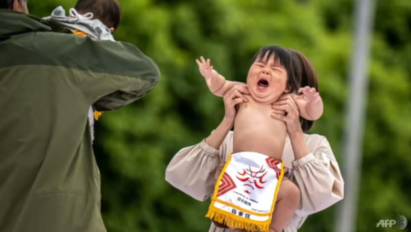 Festival 'bayi sumo menangis' di Jepun kembali selepas pandemik Festival 'bayi sumo menangis' di Jepun kembali selepas pandemik