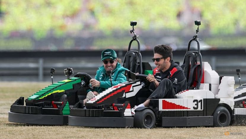 F1 drivers amuse British GP crowd with Lego car chaos