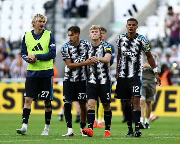 Liverpool snatch late draw with Newcastle as Iraola era begins