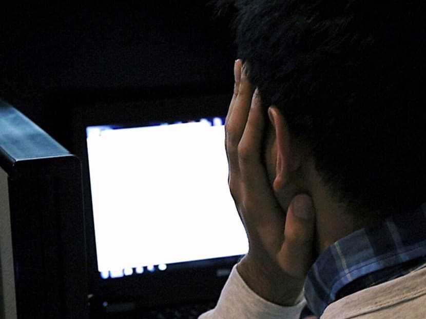 Commentary: Buried under a bursting inbox? It’s time to stop our problematic email habits