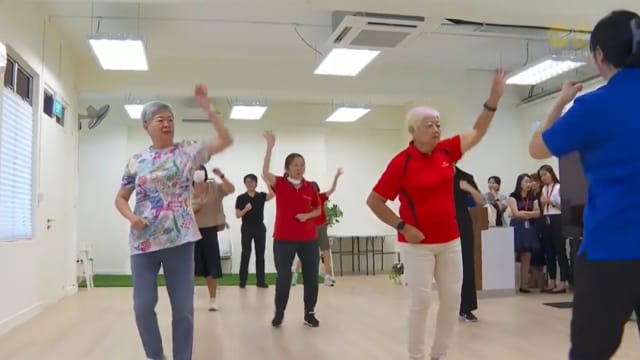 听力练习：惹兰加由健康俱乐部开张