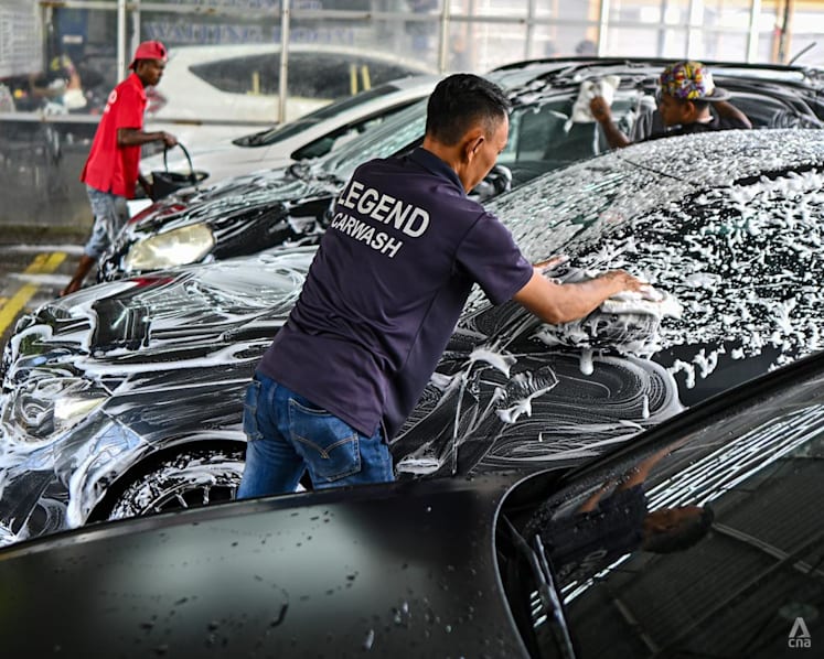 JB car wash firms favouring Singapore cars? Here’s what operators, motorists say