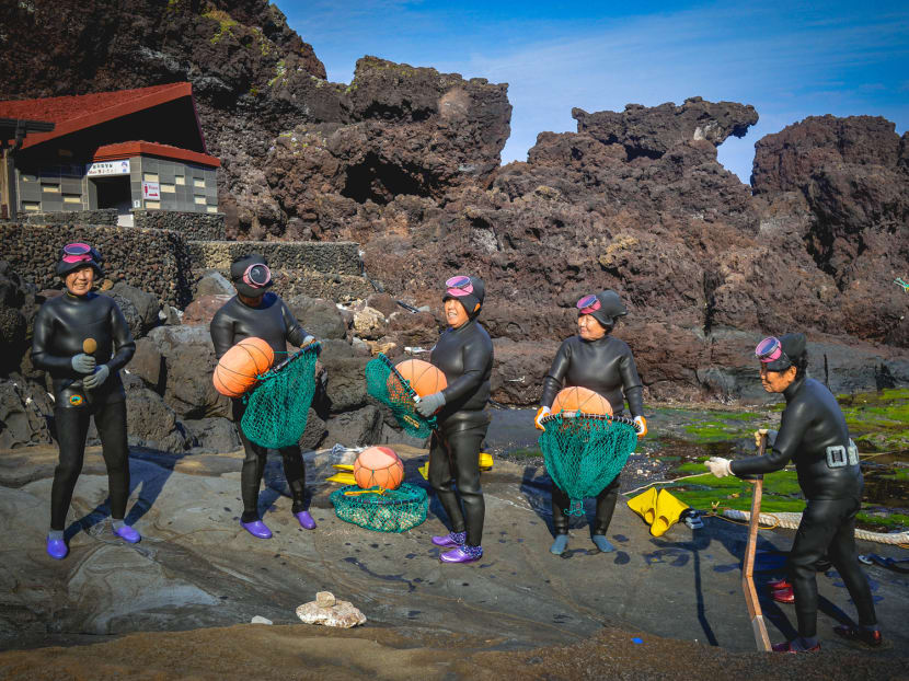 What&rsquo;s it like to go diving with the haenyeo in Jeju Island, South Korea
