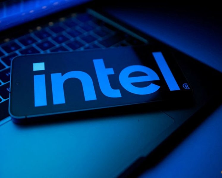 US chipmakers hit record highs as Intel turbocharges AI rally
