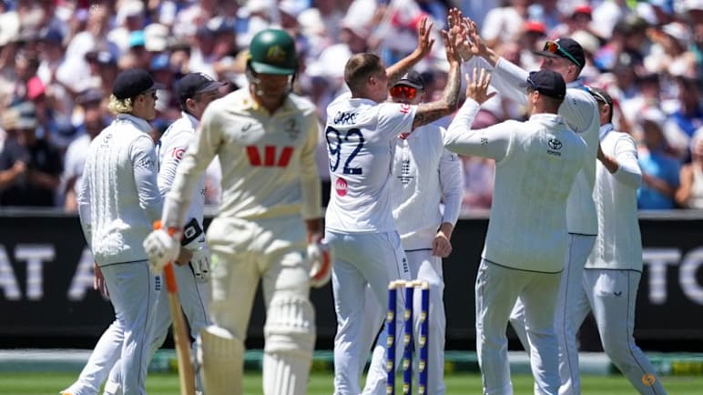 Australia 98-6 at lunch, lead by 140 runs in fourth Ashes test
