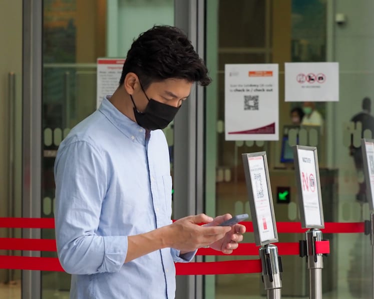 Maserati driver jailed for hurling religious insults at off-duty traffic cop at petrol station