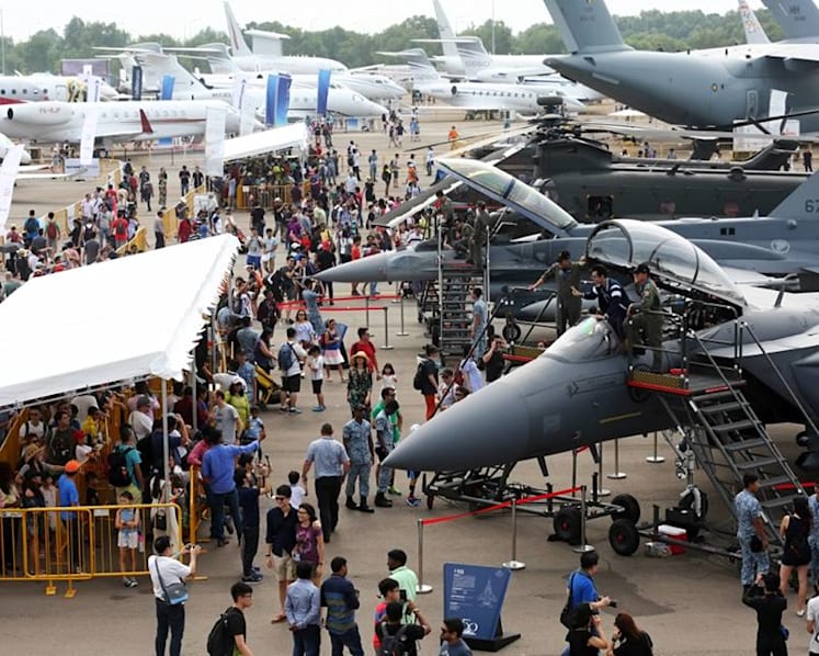 80,000 visitors flock to Singapore Airshow over the weekend