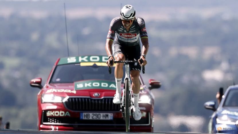 Healy solos to win Tour stage six, Van der Poel retakes yellow by one second