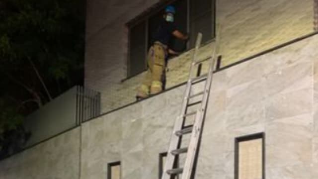 受困电梯三天 台南夫妻脱水急送医