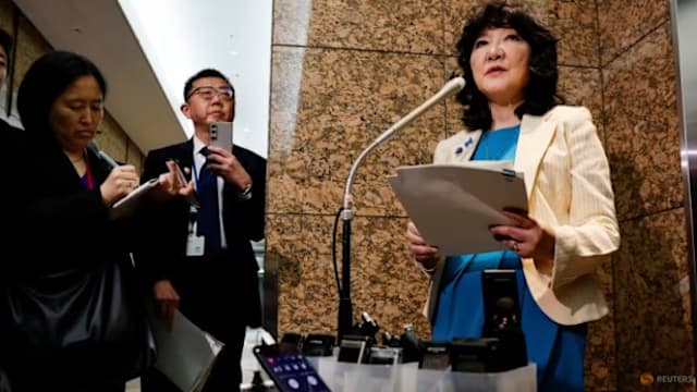 警惕汇市波动风险 日本财长：全天候待命