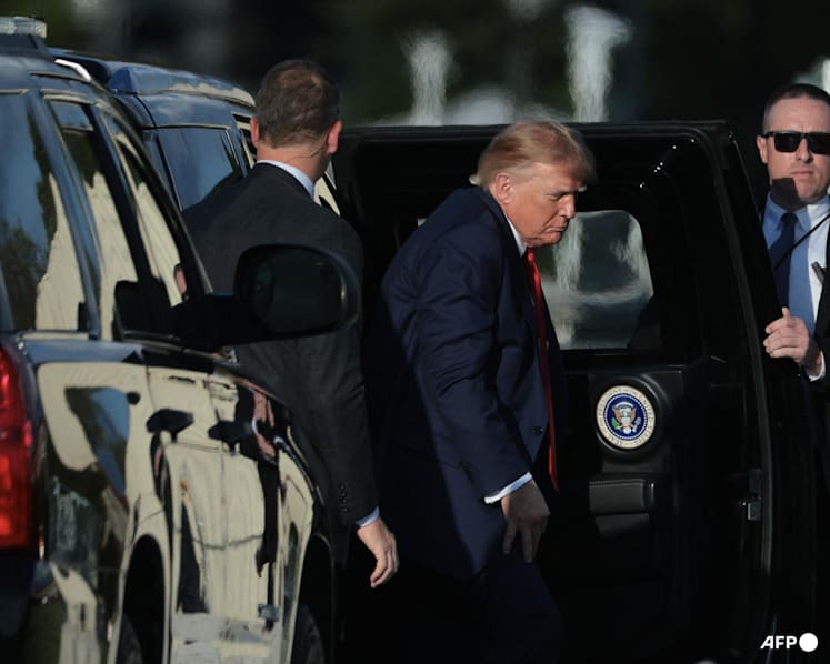 Trump signs Bill authorising sweeping Russia sanctions Trump signs Bill authorising sweeping Russia sanctions