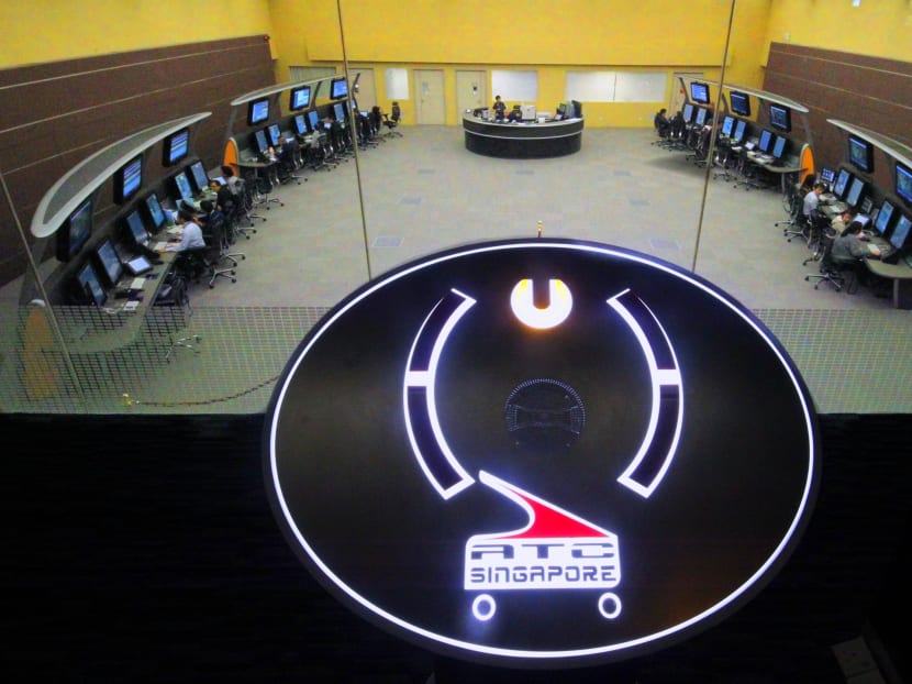 New air traffic control system tracks more planes and farther