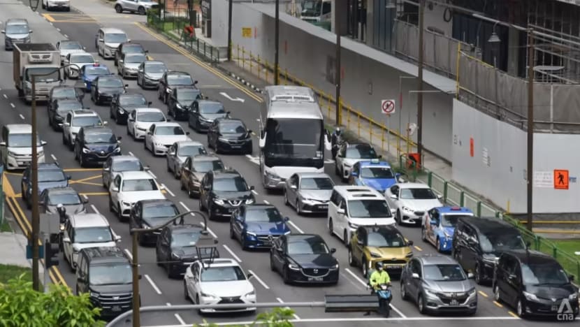 Kenaikan harga COE bukan disebabkan syarikat kereta sewa privet atau warga asing: Chee Hong Tat Kenaikan harga COE bukan disebabkan syarikat kereta sewa privet atau warga asing: Chee Hong Tat