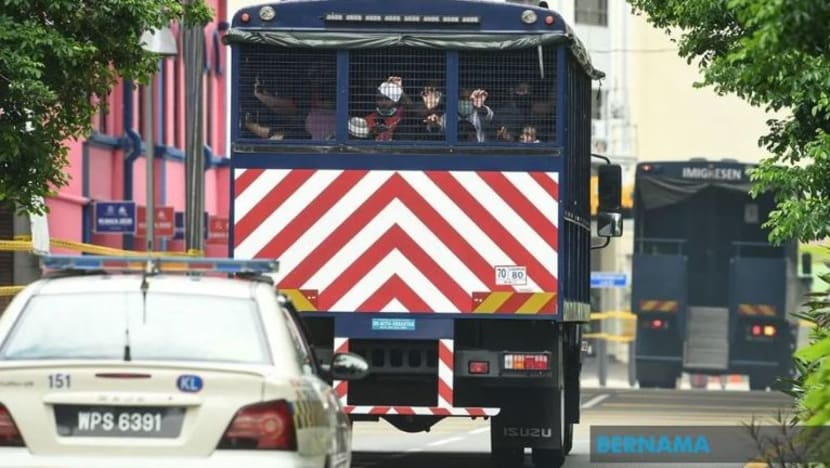 Jabatan Imigresen M'sia serbu Pasar Borong Kuala Lumpur