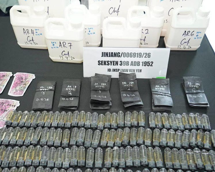 Malaysia police seize vapes containing ‘zombie drug’ in raids on KL shops