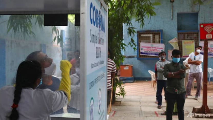 India reports 41,000 new COVID-19 cases