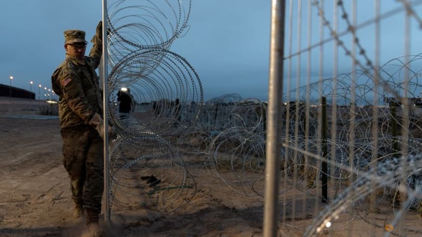 US military preparing to send additional 1,500 troops to border US military preparing to send additional 1,500 troops to border