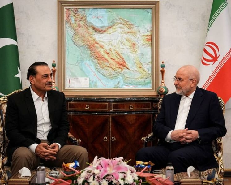 Pakistan and Iran made 'significant progress' in talks on conflict, minister says