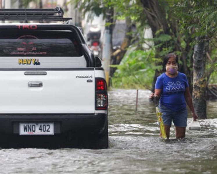 Typhoon Molave displaces thousands, floods villages in Philippines