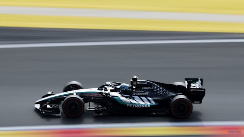 Russell says serious issue slowing his car, rules out driving style