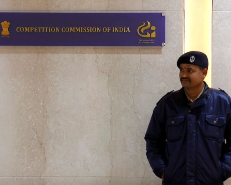 India warns Apple it will proceed with antitrust case after company plays for time