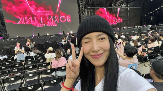 为何明星都抢得到BLACKPINK演唱会门票？业内人士揭内幕