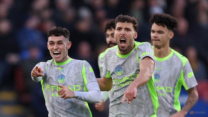 Title-chasing Man City beat Palace 3-0, Villa edge West Ham in five-goal thriller