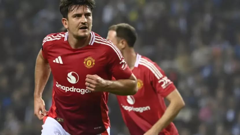 Tandukan minit akhir Maguire selamatkan United Tandukan minit akhir Maguire selamatkan United