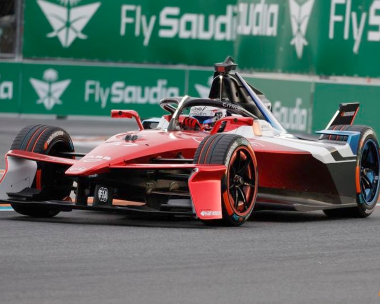 Nine drivers still in the hunt ahead of Formula E title decider