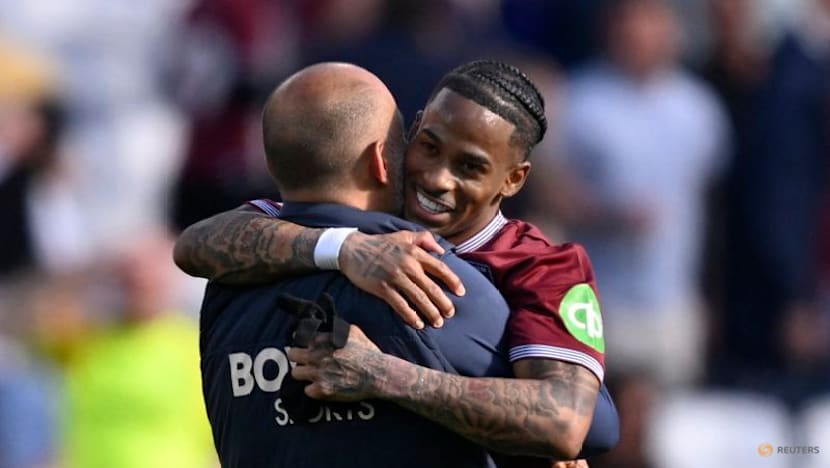 Wilson's late winner boosts West Ham's survival chances with 2-1 win over Everton