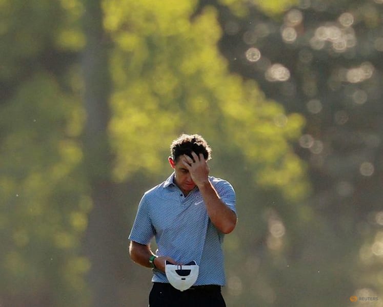 McIlroy's Masters cruise hits the skids at Amen Corner