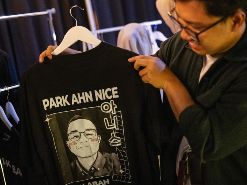 Candidate Anies Baswedan's cartoon image was put on T-shirts featuring his nickname "Park Ahn Nice", a modified phonetic Korean translation of "Sir Anies". Candidate Anies Baswedan's cartoon image was put on T-shirts featuring his nickname "Park Ahn Nice", a modified phonetic Korean translation of "Sir Anies".