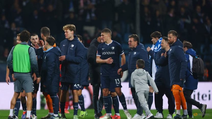 Struggling Bochum snatch 1-1 draw against Leverkusen with last-gasp equaliser Struggling Bochum snatch 1-1 draw against Leverkusen with last-gasp equaliser