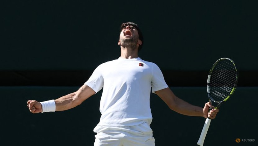 Alcaraz muscles past Fritz to reach Wimbledon final Alcaraz muscles past Fritz to reach Wimbledon final