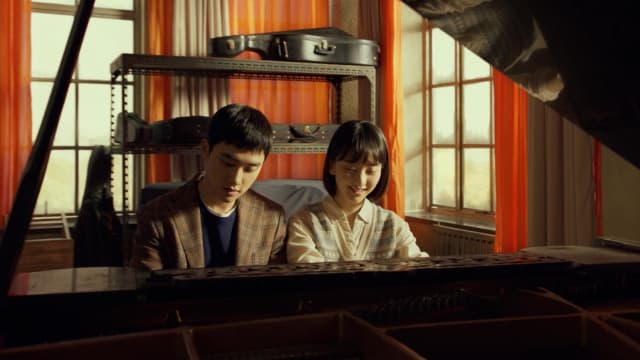 “Secret: Untold Melody”钢琴前游刃有余，都敬秀、元真儿原来是“从零学起”！