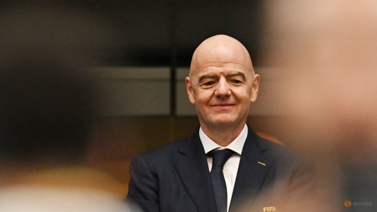 Infantino invited to African summit as he faces challenge to FIFA leadership cover
